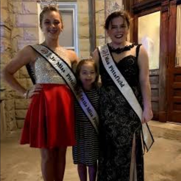 Black Lace Prom Dress - Picture 3 of 3